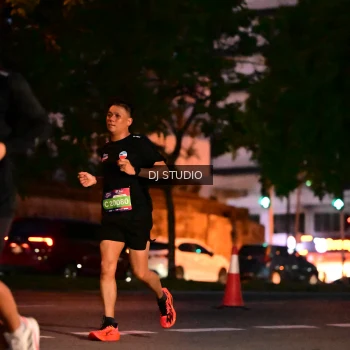 Runner Photo 4106423