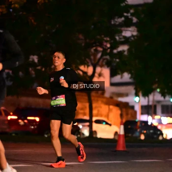 Runner Photo 4106428
