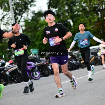 Runner Photo 4106696