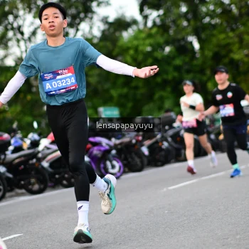 Runner Photo 4106715