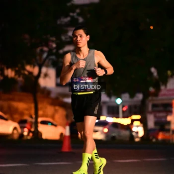 Runner Photo 4106720