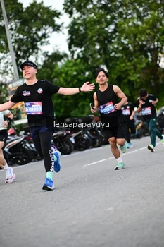 Runner Photo 4106738