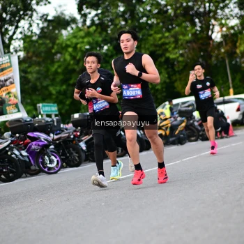 Runner Photo 4106763