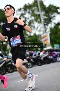 Runner Photo 4106814