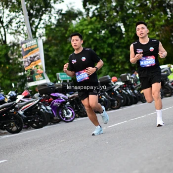 Runner Photo 4106819