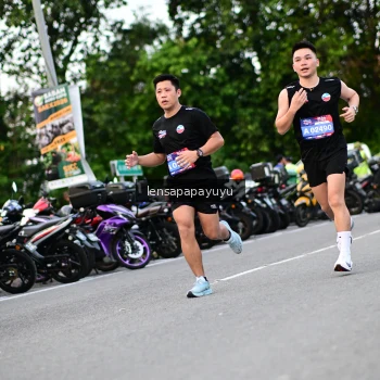 Runner Photo 4106821