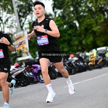 Runner Photo 4106830