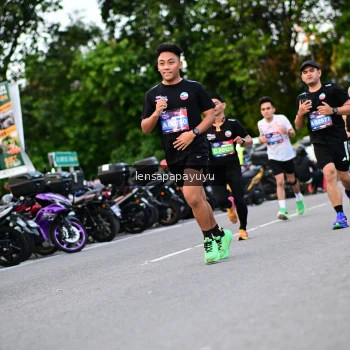 Runner Photo 4106846
