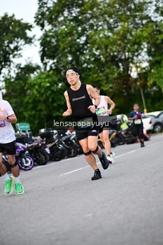 Runner Photo 4106858