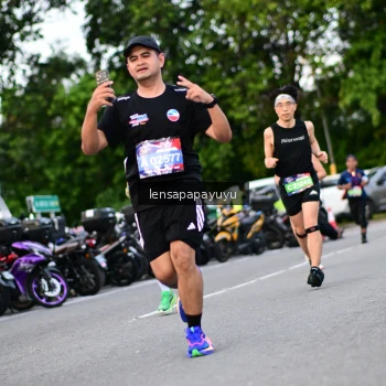 Runner Photo 4106862