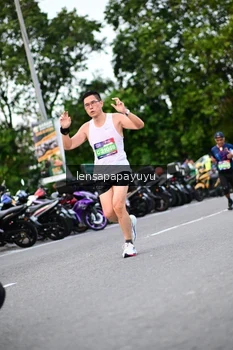 Runner Photo 4106875