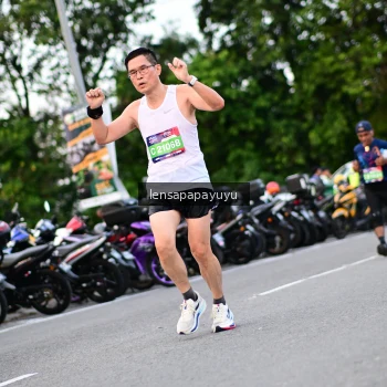 Runner Photo 4106885