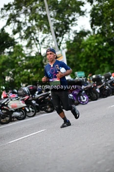 Runner Photo 4106888