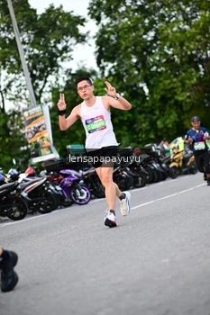 Runner Photo 4106892