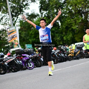 Runner Photo 4106894