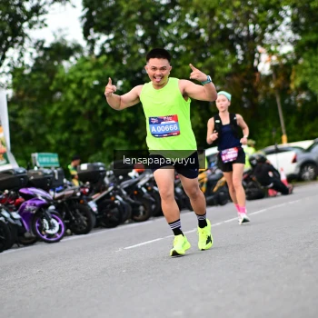 Runner Photo 4106904