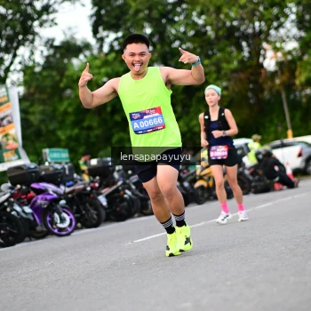 Runner Photo 4106911