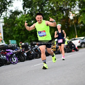 Runner Photo 4106914