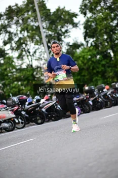 Runner Photo 4106944