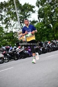 Runner Photo 4106954
