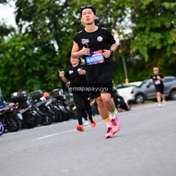 Runner Photo 4106969