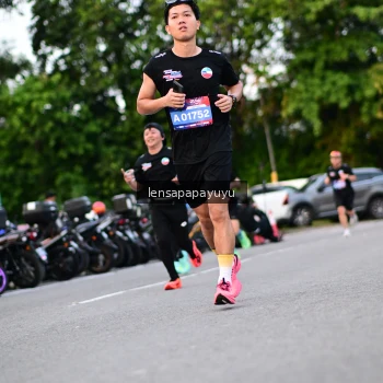 Runner Photo 4106971