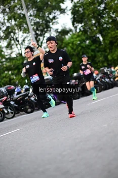 Runner Photo 4106985