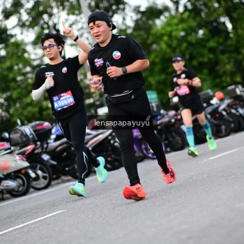 Runner Photo 4106993