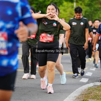 Runner Photo 4107062