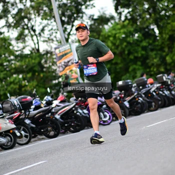 Runner Photo 4107074