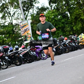 Runner Photo 4107075