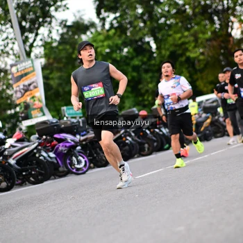 Runner Photo 4107085