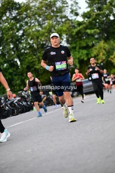 Runner Photo 4107130