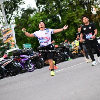 Runner Photo 4107132