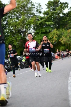 Runner Photo 4107136