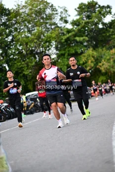 Runner Photo 4107144