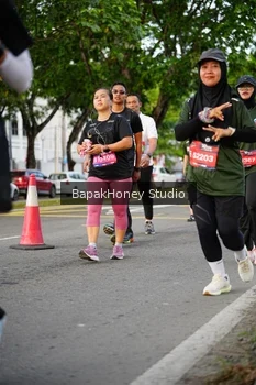 Runner Photo 4107149