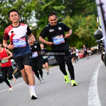 Runner Photo 4107151