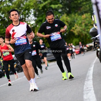 Runner Photo 4107155