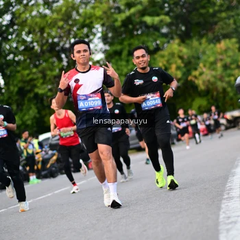 Runner Photo 4107160