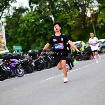 Runner Photo 4107199