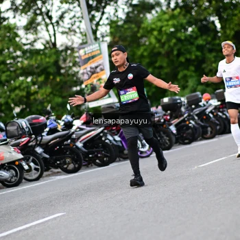 Runner Photo 4107202