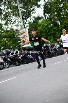 Runner Photo 4107214