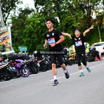 Runner Photo 4107216
