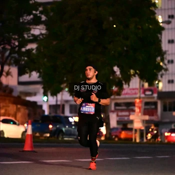 Runner Photo 4107255