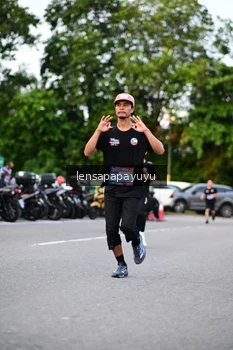 Runner Photo 4107271