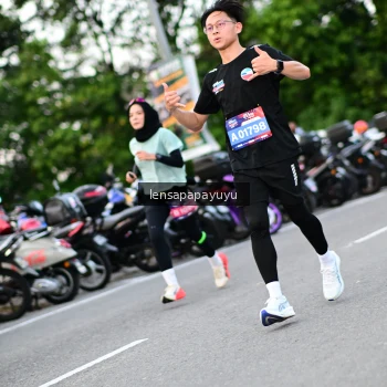 Runner Photo 4107280