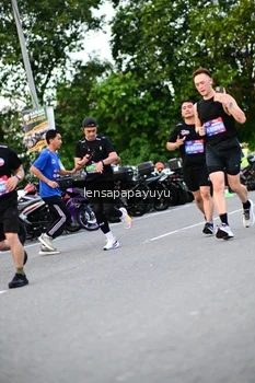 Runner Photo 4107313