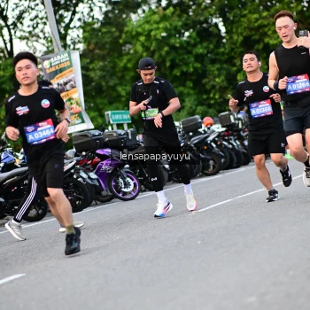Runner Photo 4107317