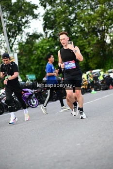 Runner Photo 4107334